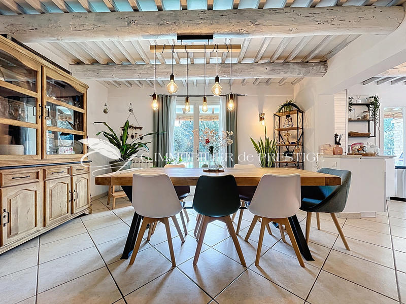 Villa - 146 m² - 6 pièces