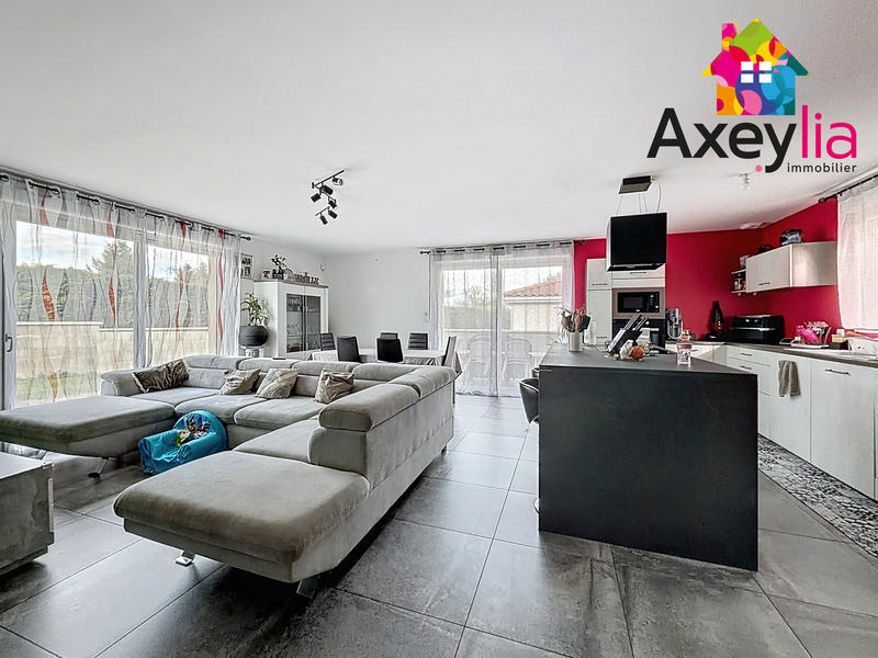 Maison - 112 m² - 6 pièces