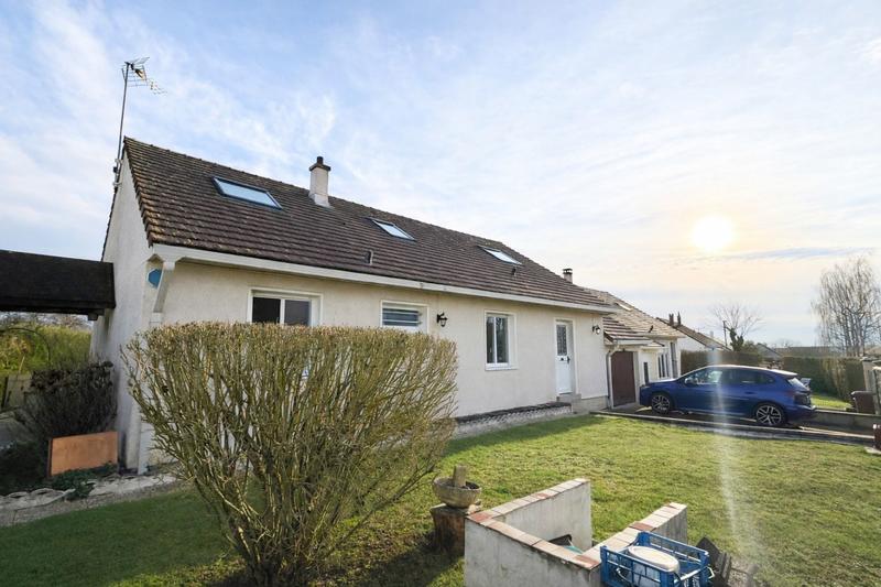 Maison - 154 m² - 8 pièces