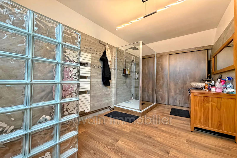 Maison - 197 m² - 7 pièces