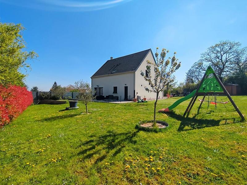 Maison - 143 m² - 6 pièces