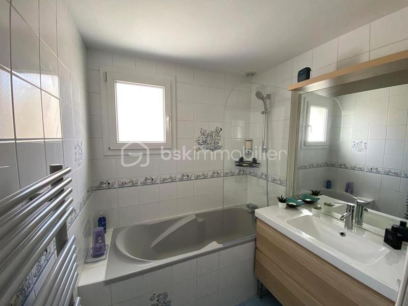 Maison - 165 m² - 6 pièces