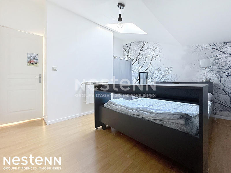 Maison - 242 m² - 8 pièces