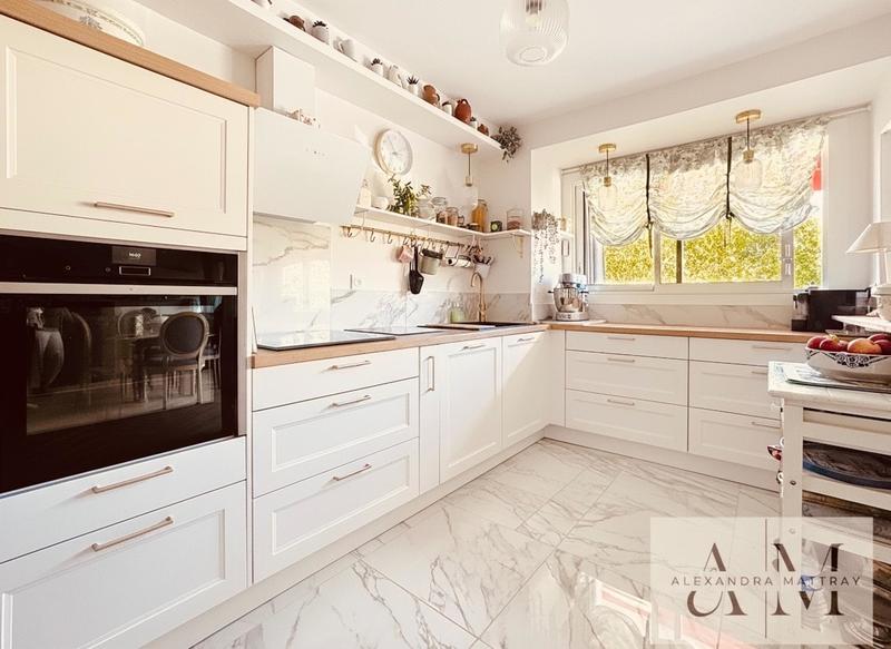 Appartement - 89 m² - 5 pièces