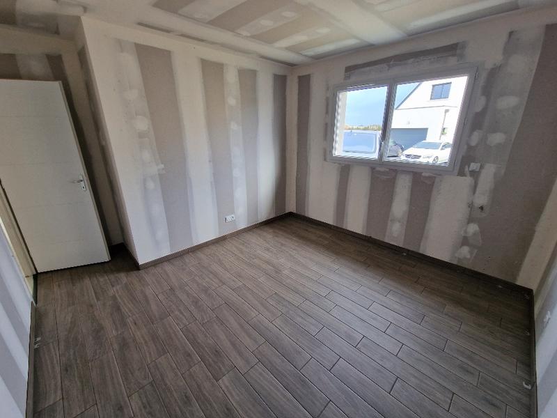 Maison - 77 m² - 5 pièces