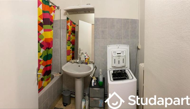 Chambre - 9 m² - 1 pièce