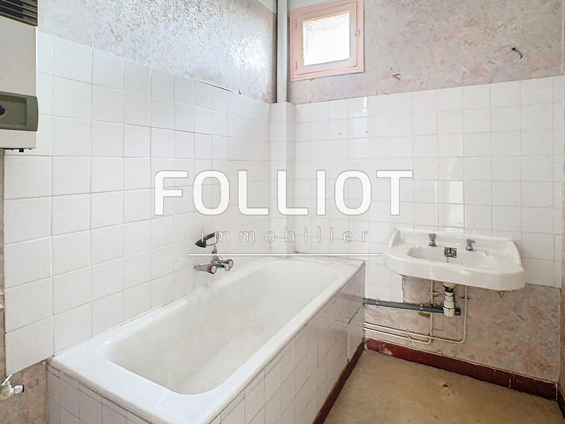 Appartement - 99 m² - 5 pièces