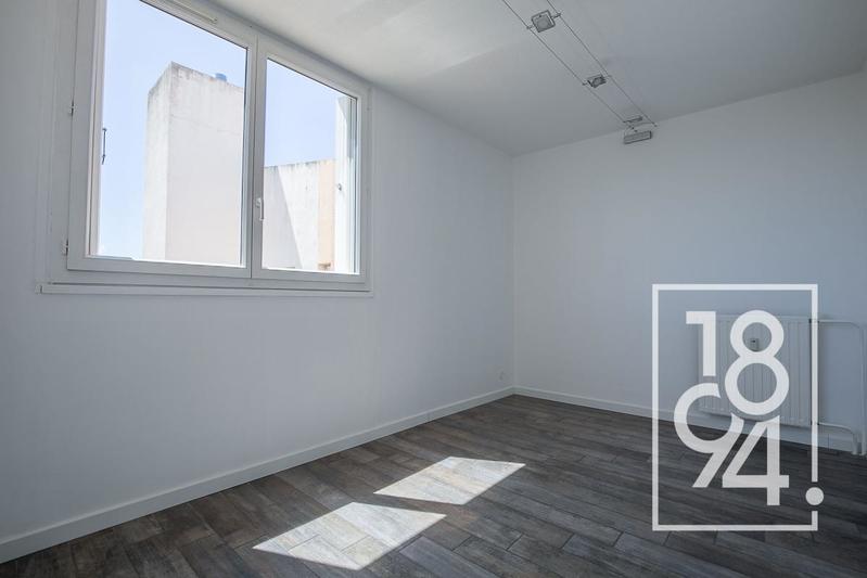 Appartement - 100 m² - 5 pièces