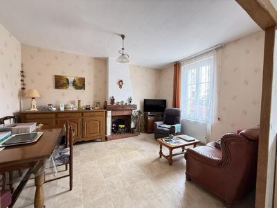 Maison de bourg - 95 m² - 4 pièces