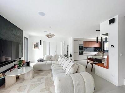 Maison - 181 m² - 7 pièces