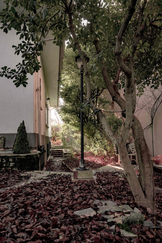 Villa - 233 m² - 8 pièces