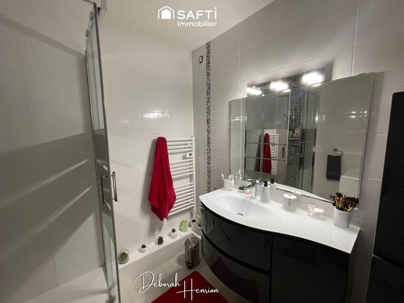 Appartement - 96 m² - 5 pièces