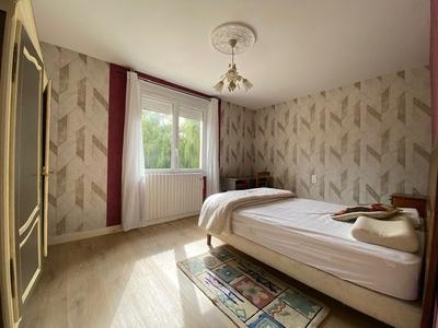 Maison - 179 m² - 7 pièces