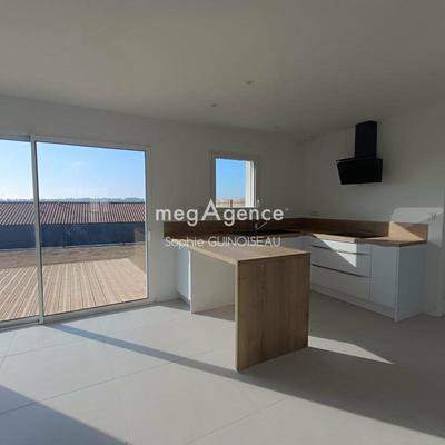 Maison - 104 m² - 4 pièces