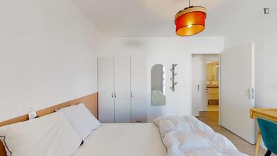 Chambre - 11 m² - 4 pièces