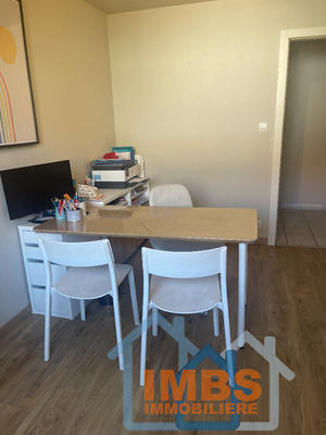 Local commercial - 11 m² - 1 pièce