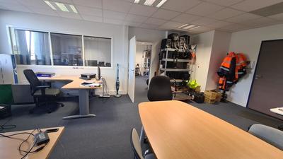 Bureau - 73 m² - 2 pièces