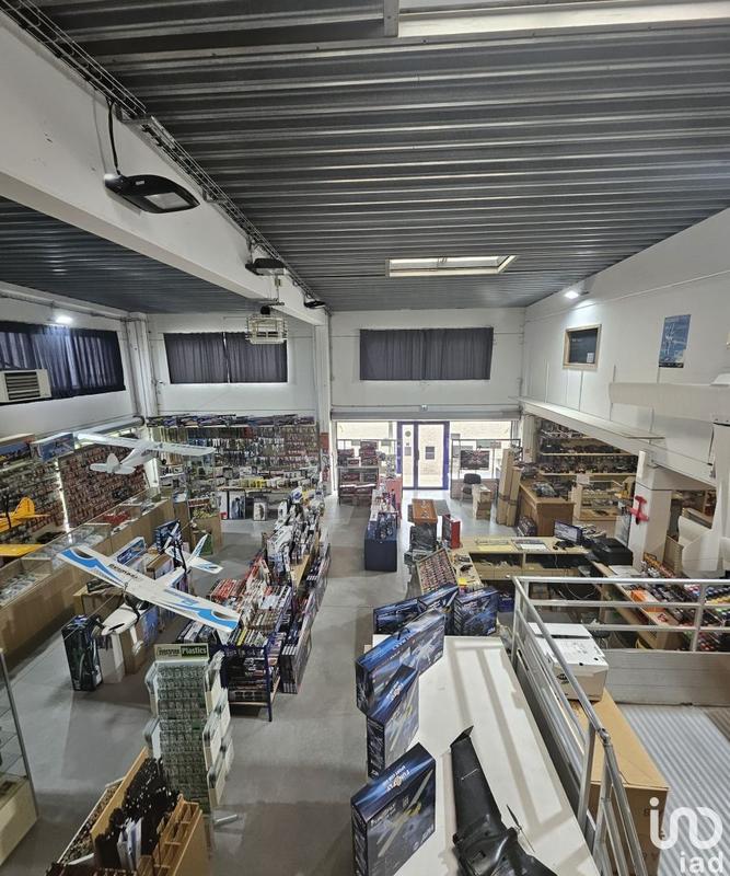 Local commercial - 471 m²