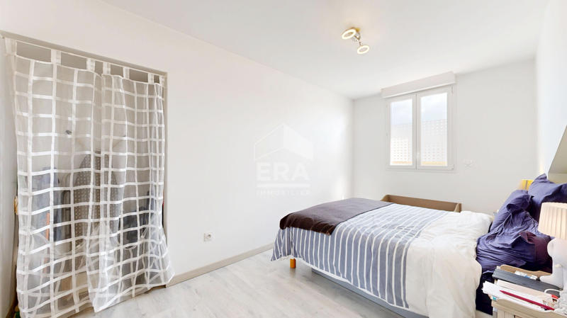 Appartement - 90 m² - 4 pièces