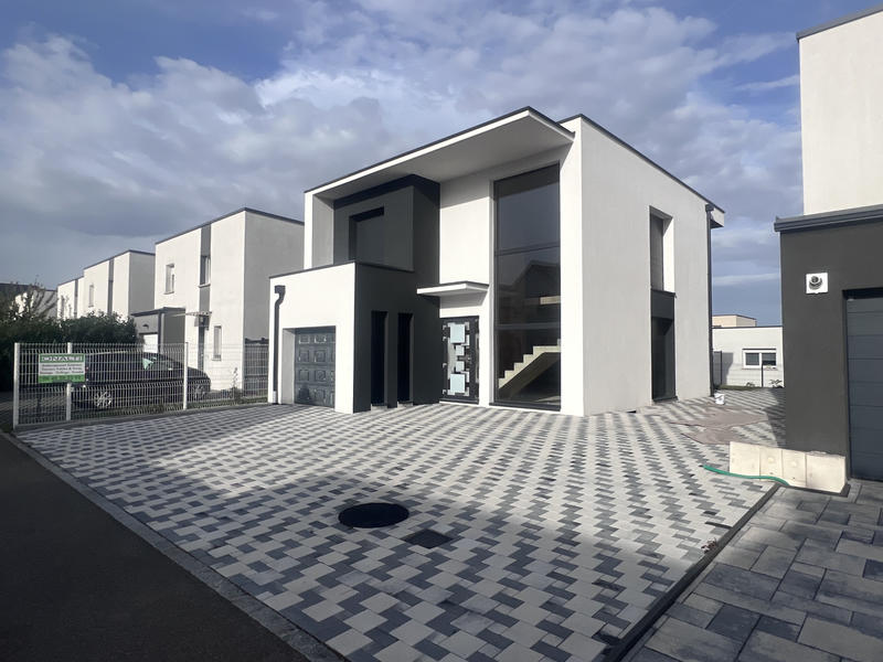 Maison - 107 m² - 5 pièces