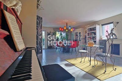 Maison - 163 m² - 7 pièces