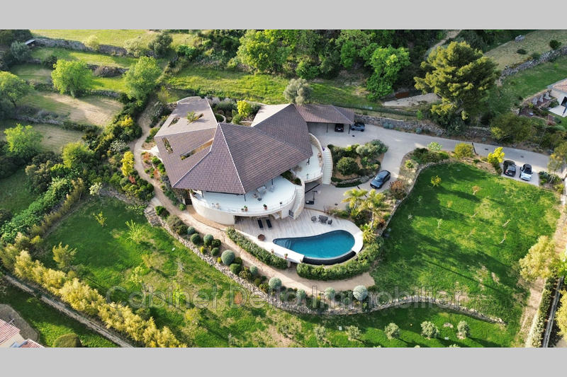 Villa - 280 m² - 5 pièces