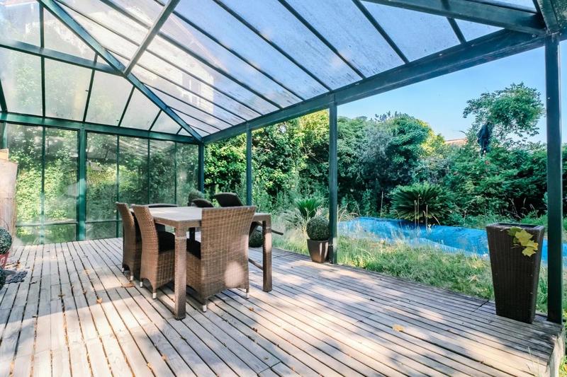 Maison - 260 m² - 7 pièces