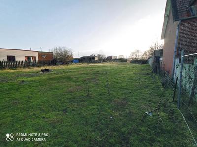 Terrain constructible - 1 984 m²