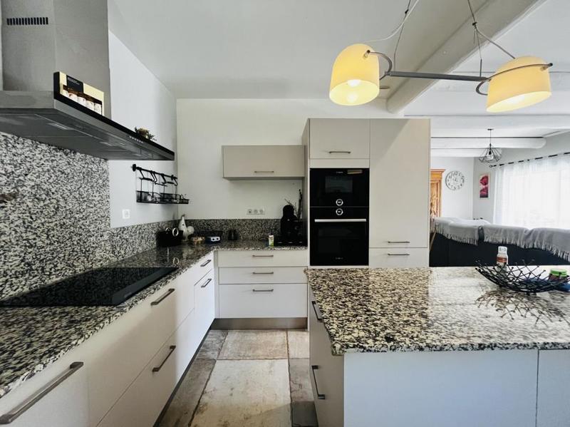 Villa - 144 m² - 5 pièces