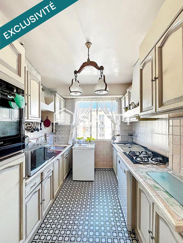 Appartement - 80 m² - 4 pièces