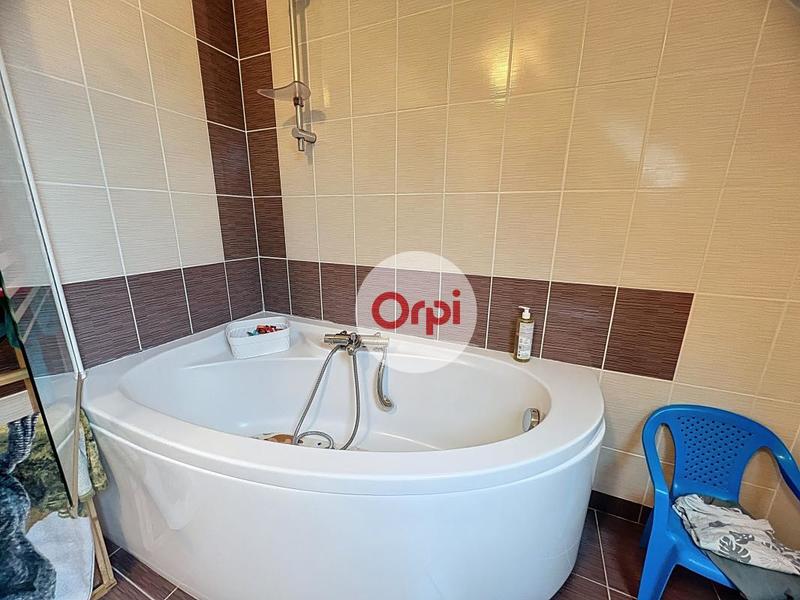 Maison - 97 m² - 4 pièces