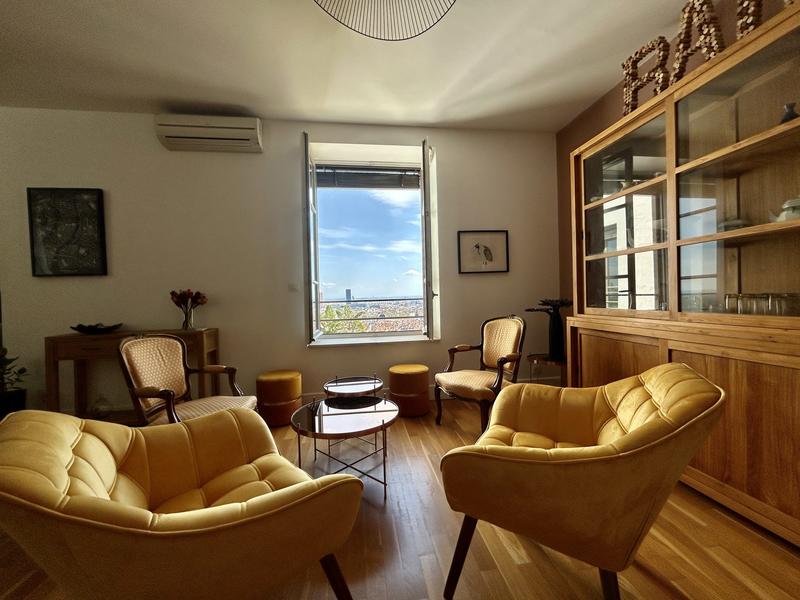 Appartement - 129 m² - 4 pièces