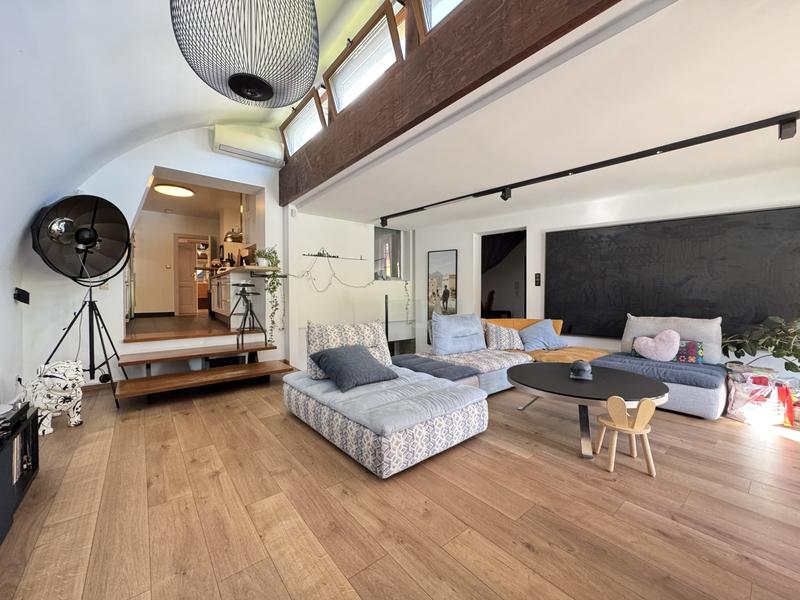 Maison - 170 m² - 6 pièces