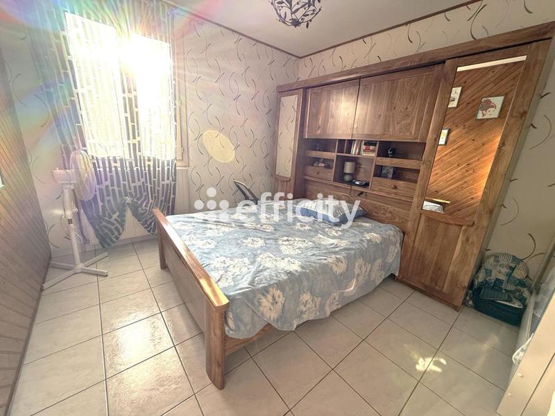 Pavillon - 140 m² - 5 pièces