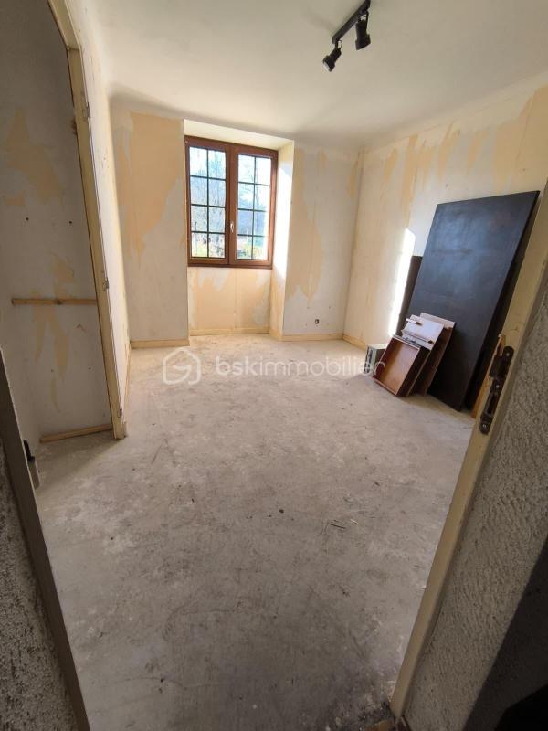 Propriété - 172 m² - 10 pièces