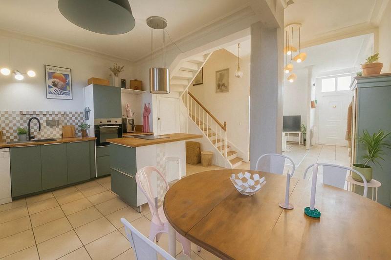 Maison - 136 m² - 6 pièces