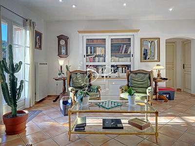 Maison - 143 m² - 5 pièces