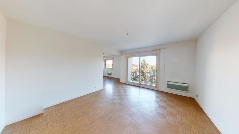 Appartement - 99 m² - 4 pièces