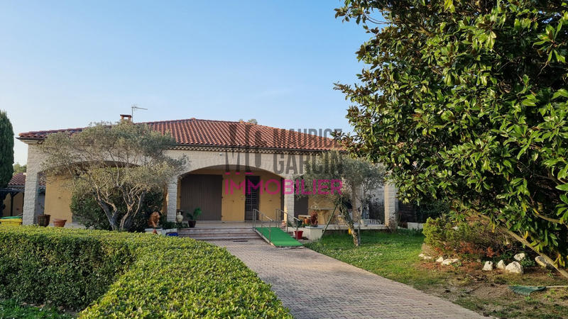 Maison traditionnelle - 150 m² - 4 pièces