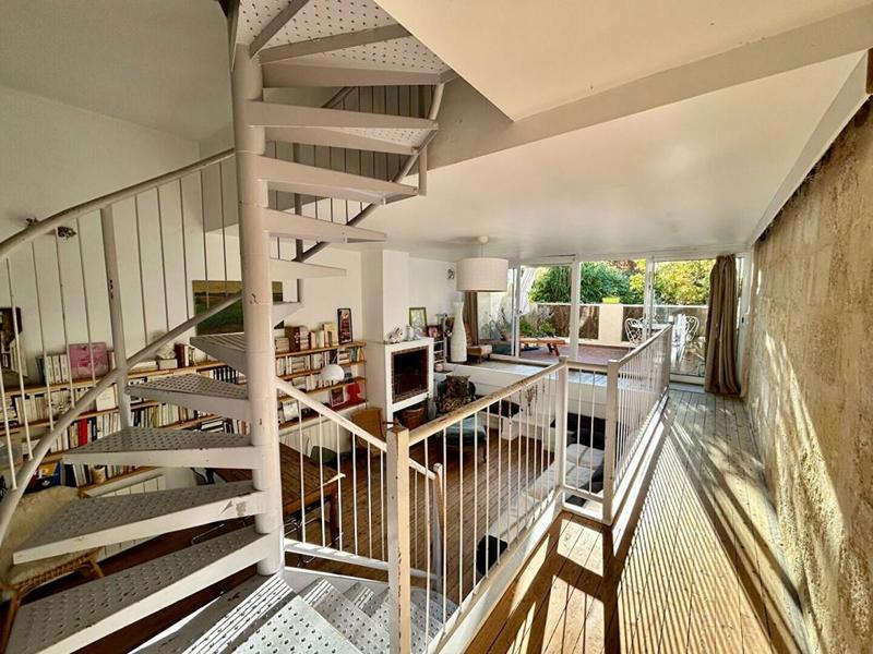 Maison - 104 m² - 4 pièces