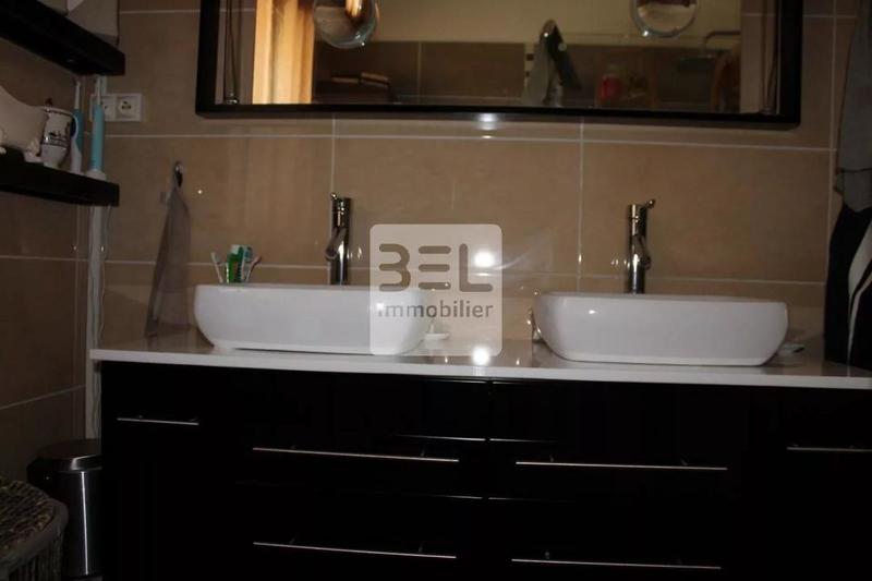 Villa - 186 m² - 8 pièces