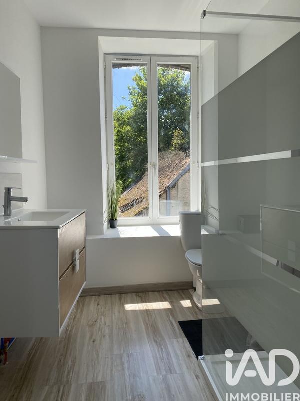 Maison - 99 m² - 5 pièces