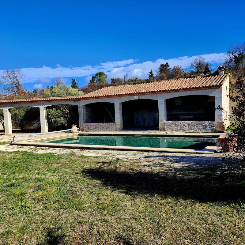 Villa - 239 m² - 7 pièces