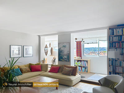 Appartement - 84 m² - 4 pièces