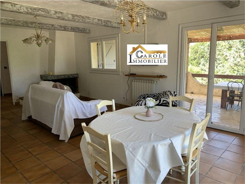 Propriété - 239 m² - 8 pièces