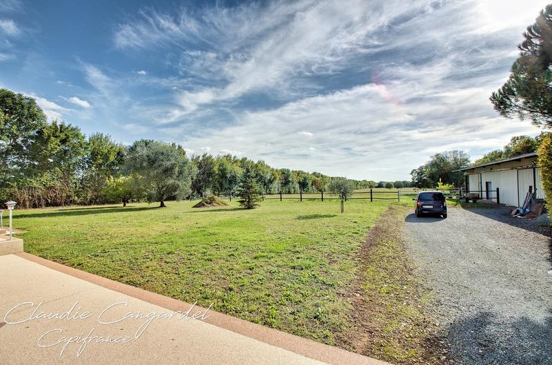 Maison - 257 m² - 8 pièces