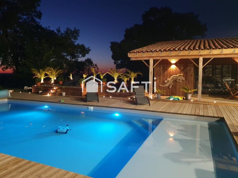 Maison - 231 m² - 10 pièces