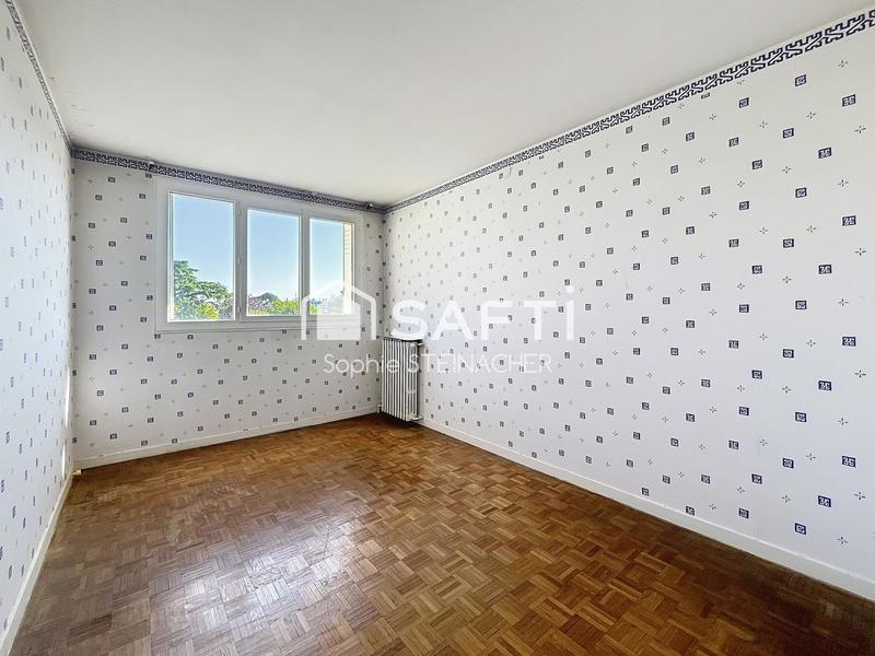 Appartement - 93 m² - 5 pièces