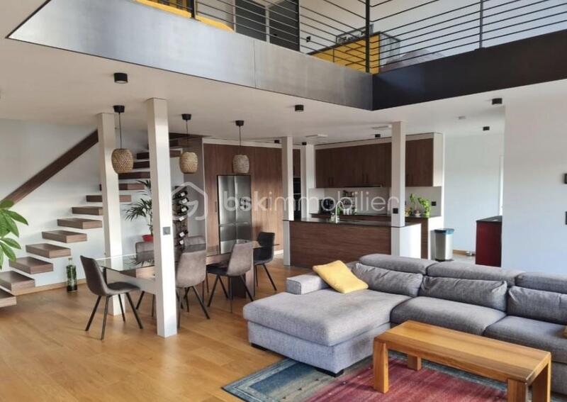 Villa - 300 m² - 12 pièces