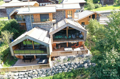 Maison - 180 m² - 5 pièces